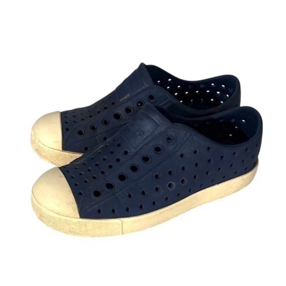 Native Kid’s Shoes Sandals Water shoes Navy Blue Shell White Size C11